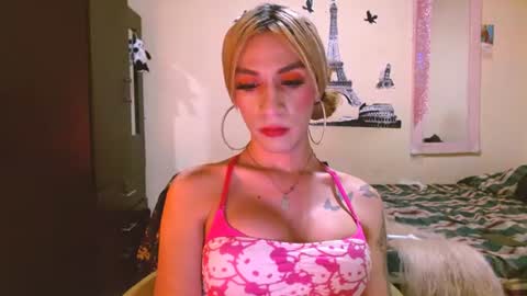 Snapshot of dayanna_01_ chatting on 07.28.26 dayanna_01_ online show from 07.28.26