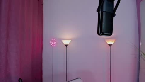 I am Dayanna  tecca online show from 12.06.24