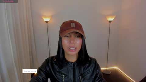 I am Dayanna  tecca online show from 04.17.26