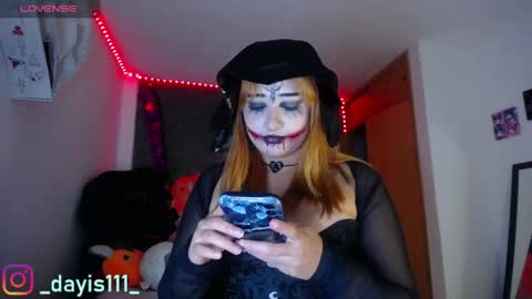 Snapshot of dayis_sweet chatting on 10.22.25 Dayis online show from 10.22.25