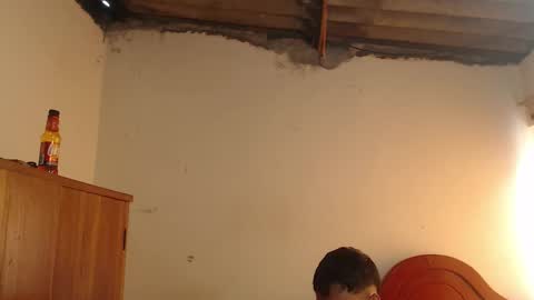 Dylon online show from 12.22.25