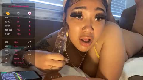 dayqueen1 online show from 02.17.25