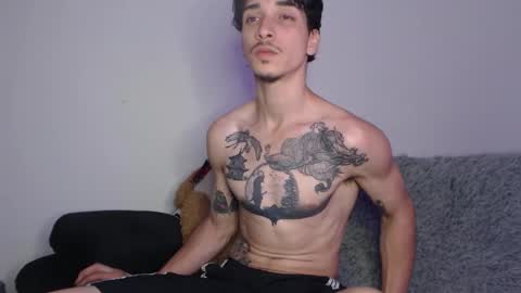 dazzayy online show from 10.15.25