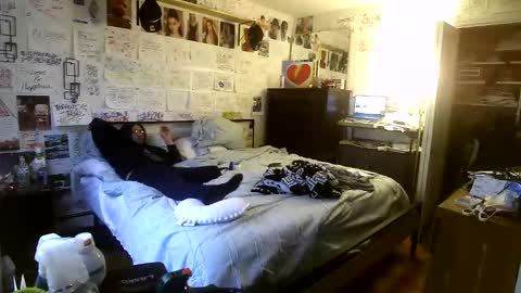 Snapshot of dbeamon92 chatting on 02.19.26 dbeamon92 online show from 02.19.26