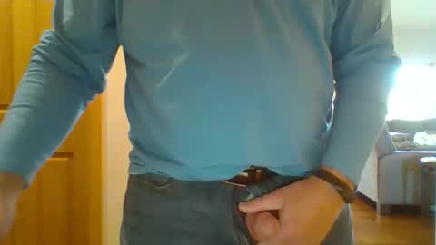 Snapshot of dcptmrgn1 chatting on 11.12.25 dcptmrgn1 online show from 11.12.25