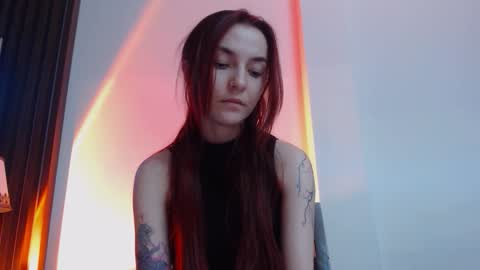 Snapshot of dead_girll chatting on 09.17.25 freak online show from 09.17.25