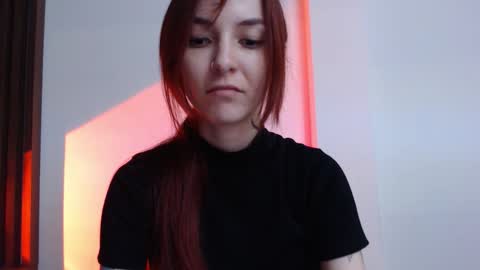 Snapshot of dead_girll chatting on 11.14.25 freak online show from 11.14.25