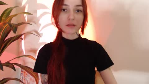 Snapshot of dead_girll chatting on 11.27.25 freak online show from 11.27.25