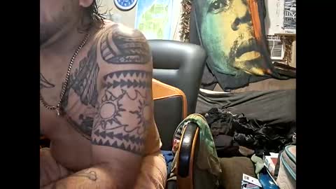 Snapshot of deadbirdink8o8 chatting on 01.18.26 deadbirdink8o8 online show from 01.18.26