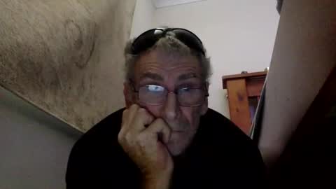 deanofflove2210 online show from 12.09.24