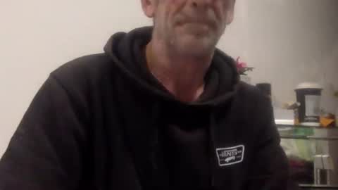 deanofflove221000 online show from 09.28.25