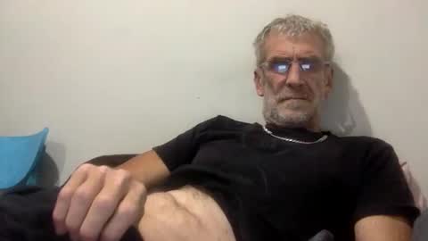 deanofflove221000 online show from 03.17.26