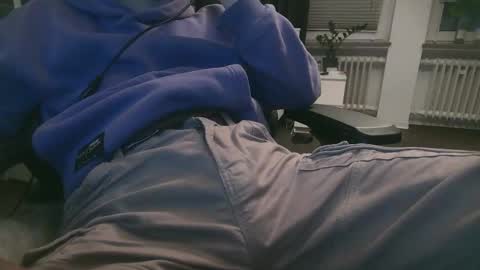 Snapshot of deanparkerx chatting on 11.12.25 Dean online show from 11.12.25