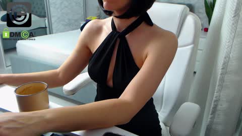 Elly online show from 12.06.24