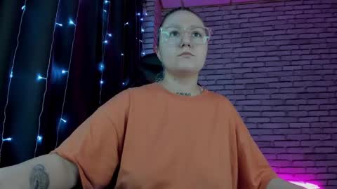 Debbie Mon Tue Fri Sun Sat GMT 3 1000am - 0400pm  online show from 01.04.25