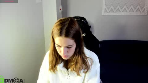 Snapshot of debbie_wools chatting on 05.17.26 Jennifer online show from 05.17.26