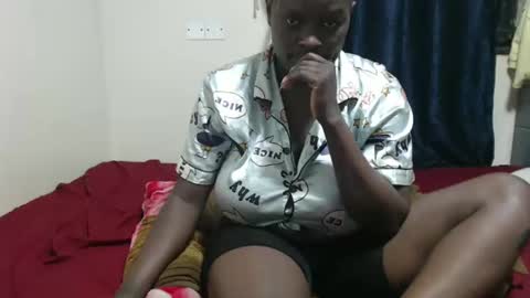 Snapshot of debbyslatter chatting on 12.11.24 debbyslatter online show from 12.11.24