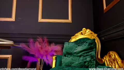 Snapshot of deeadiamond chatting on 02.28.25 Deea online show from 02.28.25