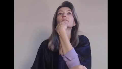 Deelightfull online show from 02.20.25