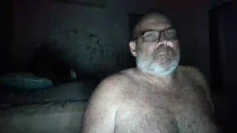 Snapshot of deepdiveme chatting on 12.24.24 deepdiveme online show from 12.24.24