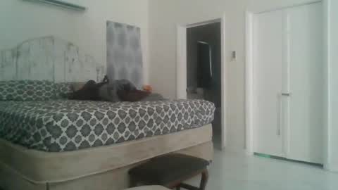 Snapshot of deepdiveme chatting on 10.22.25 deepdiveme online show from 10.22.25