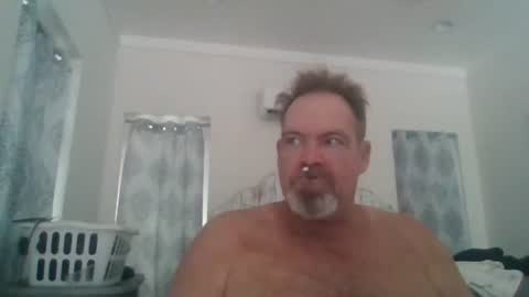 Snapshot of deepdiveme chatting on 11.01.25 deepdiveme online show from 11.01.25