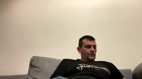 Defloy online show from 12.01.25