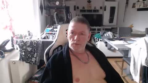 deinprinz2312 online show from 02.24.26