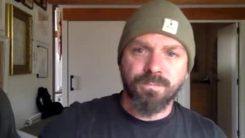 Snapshot of deivitzzz chatting on 10.25.25 Hermes online show from 10.25.25