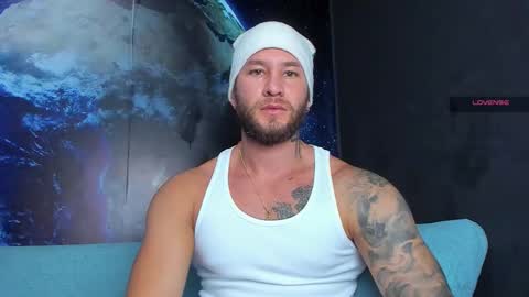 Snapshot of delessandro_world chatting on 02.04.26 Delessandro online show from 02.04.26