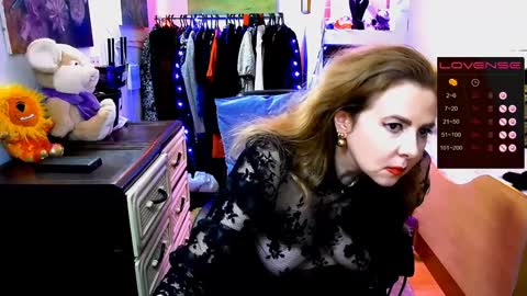 Delicacat online show from 12.31.24