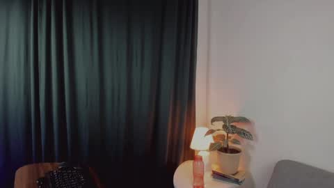 Delilah online show from 04.09.26