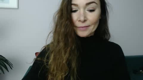 Snapshot of delilah_sweet chatting on 02.05.25 delilah_sweet online show from 02.05.25