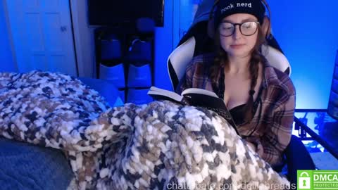 Snapshot of delilahreads chatting on 12.05.24 Delilah online show from 12.05.24