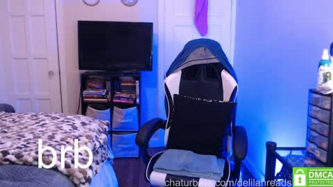 Snapshot of delilahreads chatting on 01.11.25 Delilah online show from 01.11.25