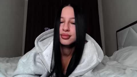 delly_love online show from 10.16.25