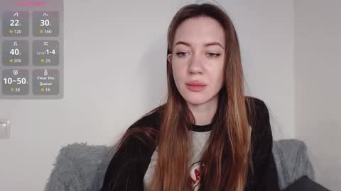 Snapshot of demiamour chatting on 11.30.25 Demi. not your babybabebb and other shit online show from 11.30.25