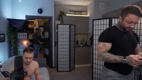 Snapshot of demianblake chatting on 10.25.25 demianblake online show from 10.25.25