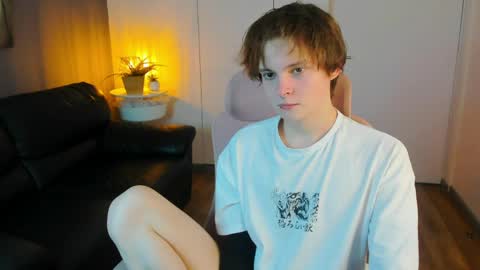 Snapshot of demianenglen chatting on 04.08.26 demianenglen online show from 04.08.26
