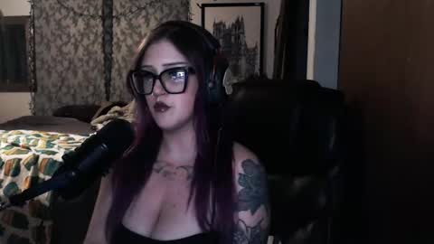 Snapshot of demongf chatting on 12.01.25 Demoness Mina online show from 12.01.25