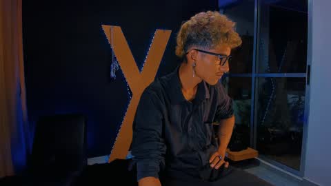 Snapshot of demonkush_ chatting on 01.04.25 DemonKush online show from 01.04.25