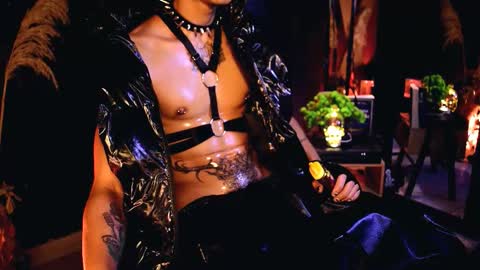 Snapshot of demonkush_ chatting on 10.13.25 DemonKush online show from 10.13.25