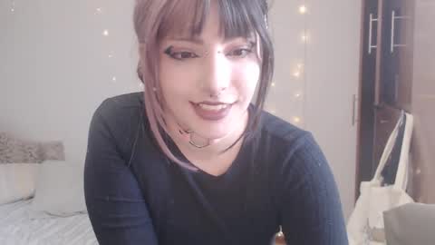 Denisse    schedule Monday to Friday 1300-1900 mexican time Saturday-maybe it could be a surprise IDEPENDENT MODEL online show from 06.25.26