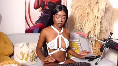 Snapshot of deniisswet chatting on 10.25.25 online show from 10.25.25