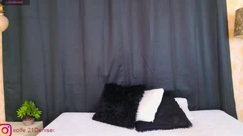 Denisse online show from 11.21.25