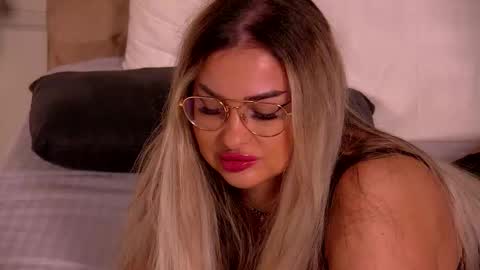 Ela online show from 02.05.26