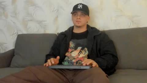 dennis munera online show from 12.08.24