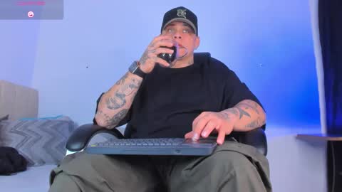 dennis munera online show from 10.17.25