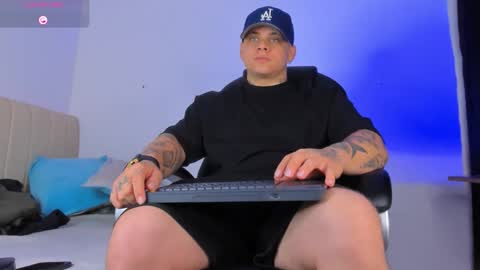 dennis munera online show from 10.19.25