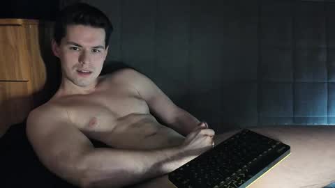 Snapshot of dennis_night chatting on 12.01.24 Den online show from 12.01.24